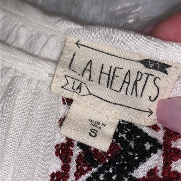 Beautiful off the shoulder crop top - Picture 3 of 3